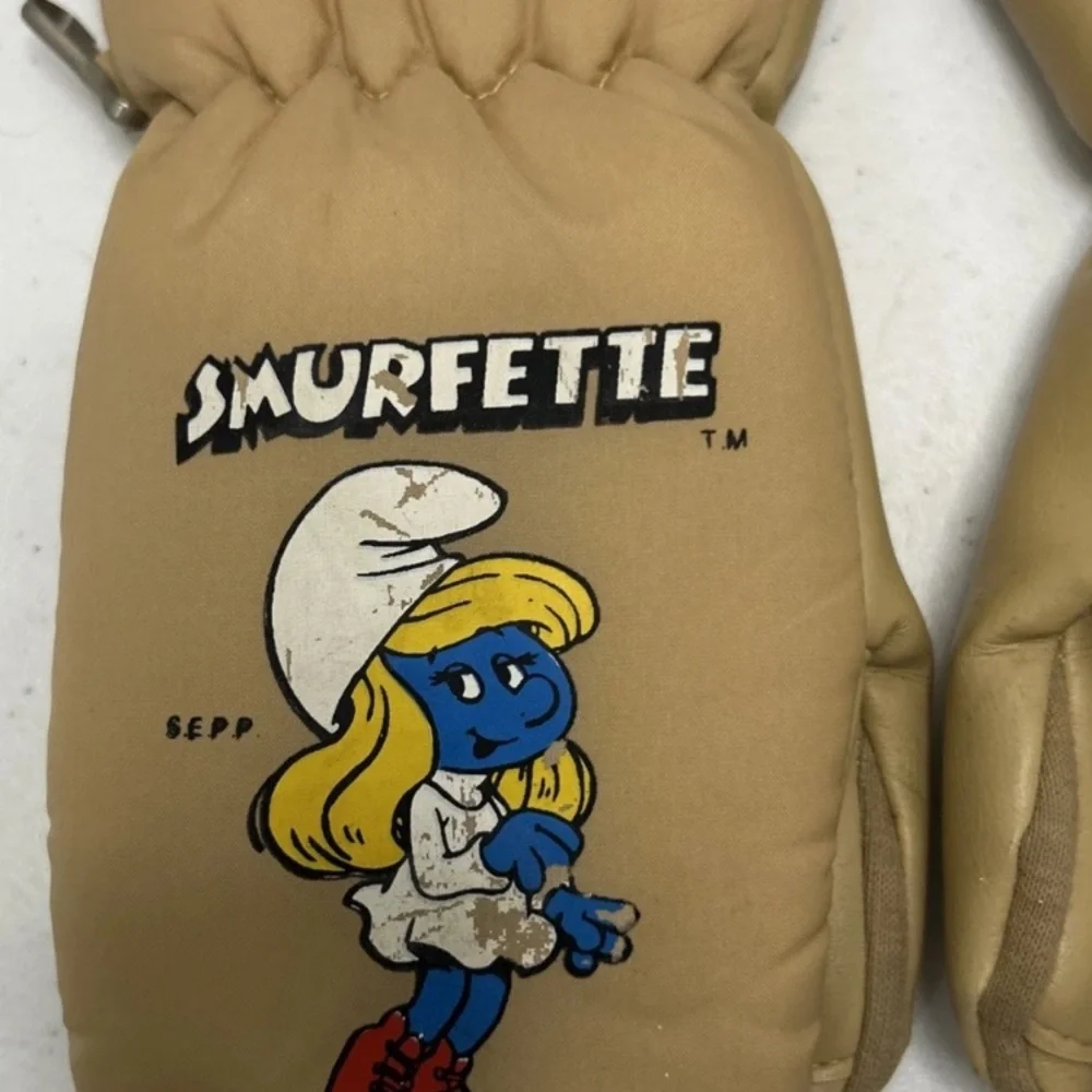 Vintage Smurfette Mittens